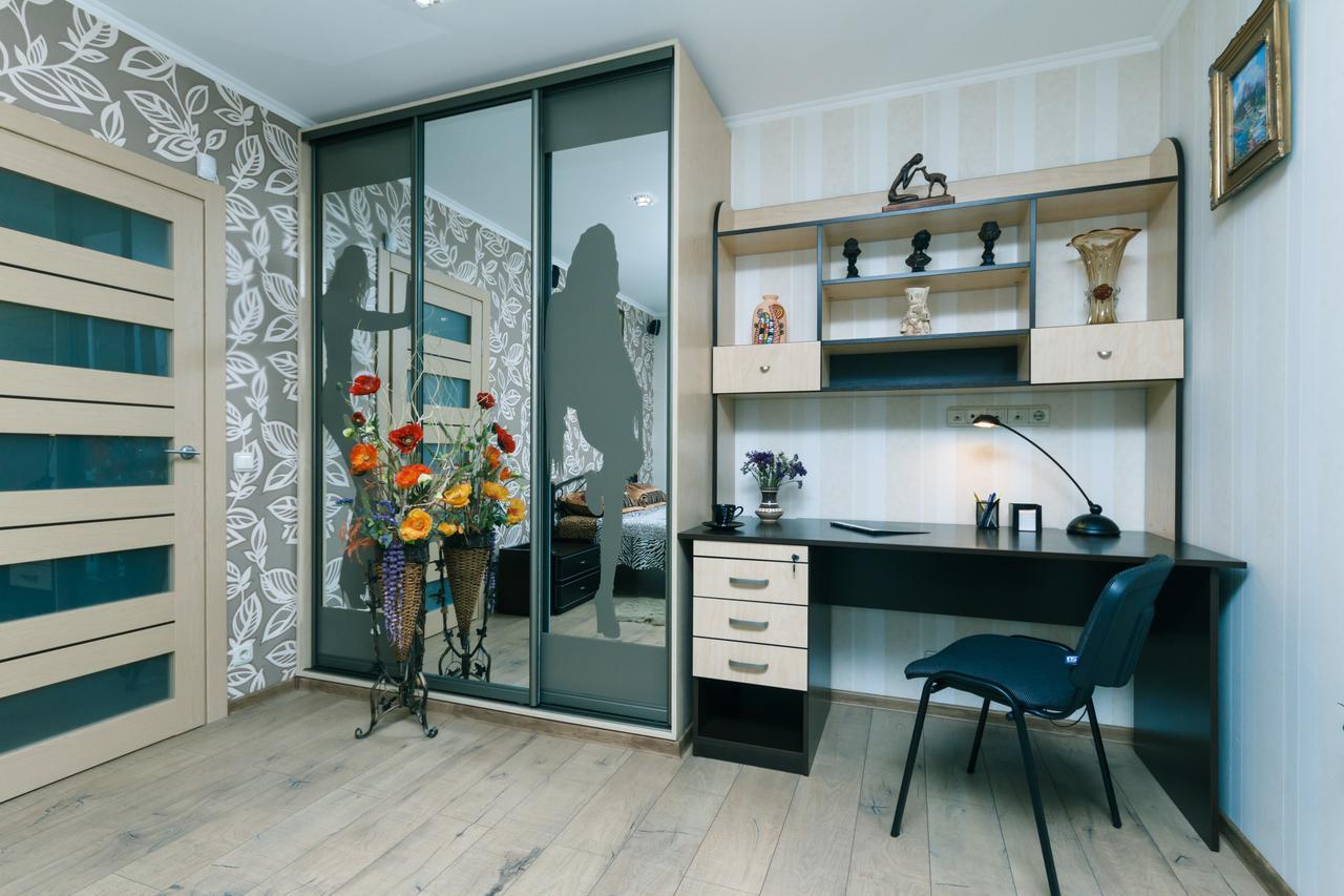 Apartment On Sevastopolska Square Kiev Eksteriør bilde